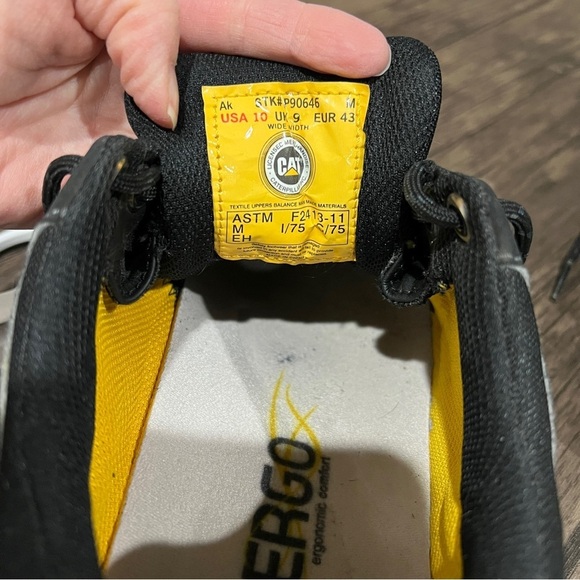 CATERPILLAR Sz 10 Shift Composite Toe Metal Free, Electrical Hazard, Slip-Resist - Picture 8 of 8